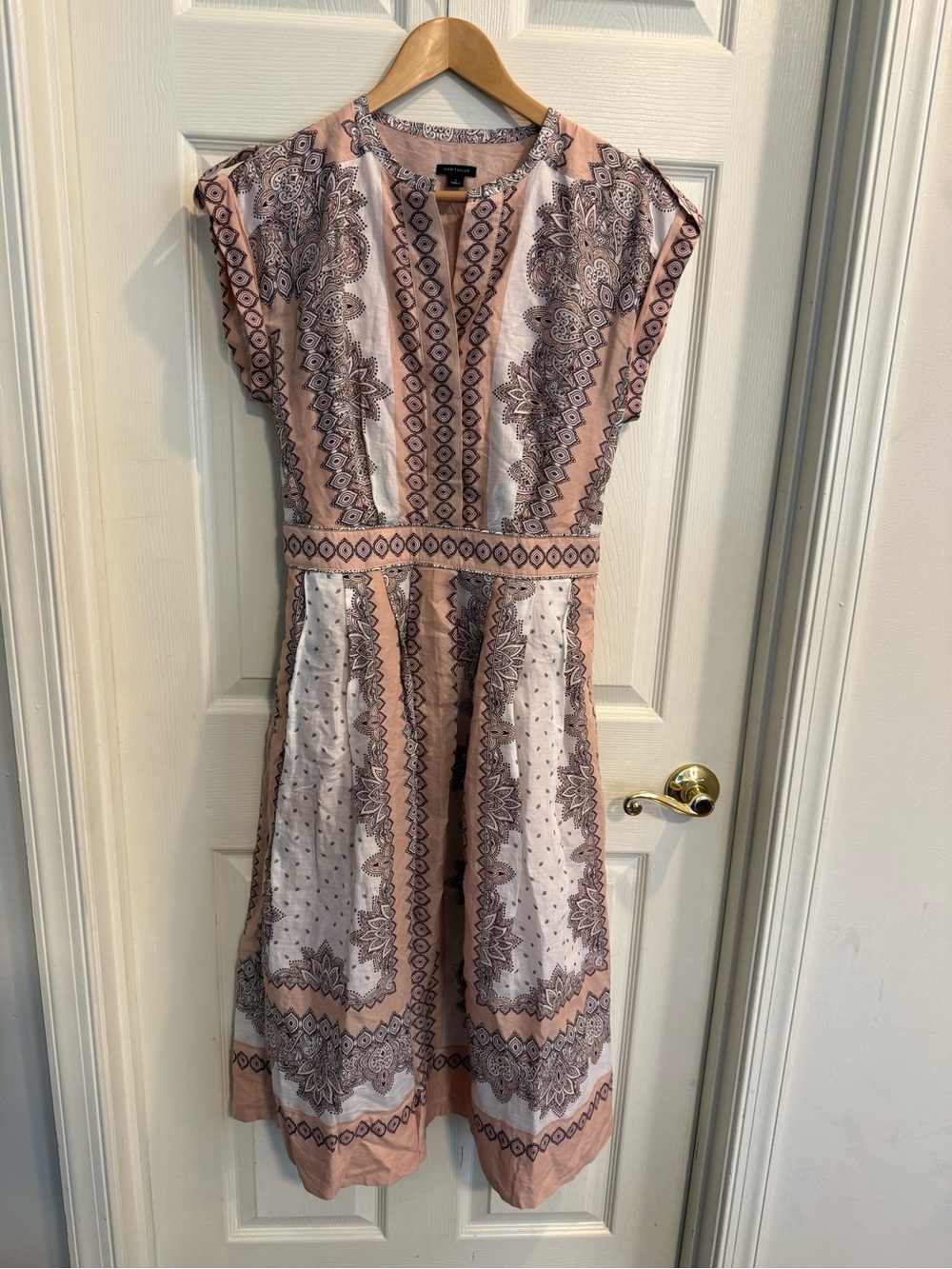 Ann Taylor Blush Pink and Ivory Cap Sleeve Midi Dress with Pockets